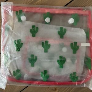 Bogg Decorative Insert - Cactus Two pouches One snap-in set. Fits the OG + Baby